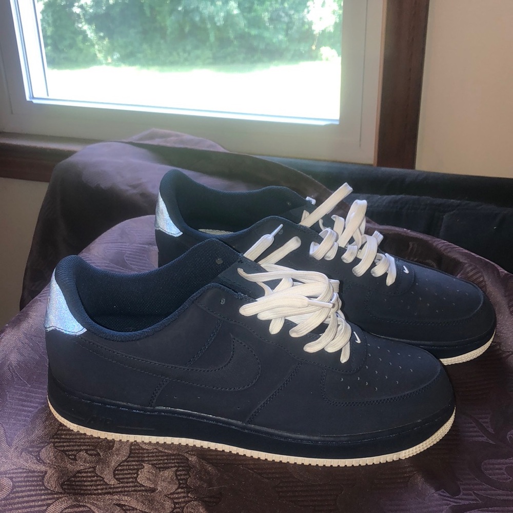 Men’s suede Air Force 1 size 13